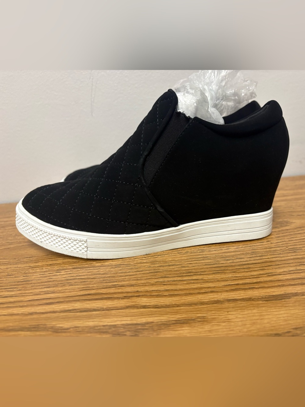 Women’s Quilted Hidden-Wedge Slip-On Sneakers - Black